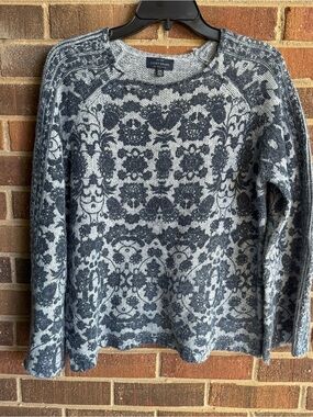 Lucky Brand Women's light blue and medium blue Patterned Crewneck Sweater NWOT